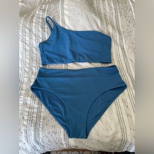 Old Navy Two Piece Bathing Suit